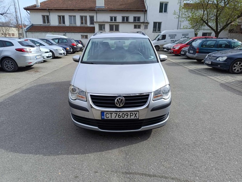 VW Touran, снимка 1 - Автомобили и джипове - 45560071