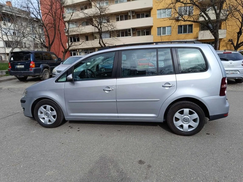 VW Touran, снимка 3 - Автомобили и джипове - 47158176