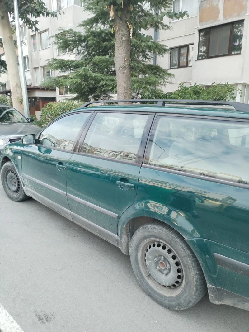 VW Passat, снимка 4 - Автомобили и джипове - 47082438