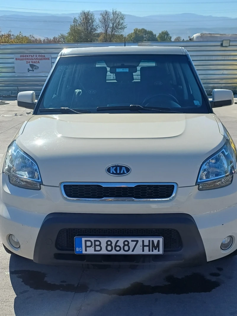 Kia Soul 1.6 CRDI, снимка 3 - Автомобили и джипове - 47885621