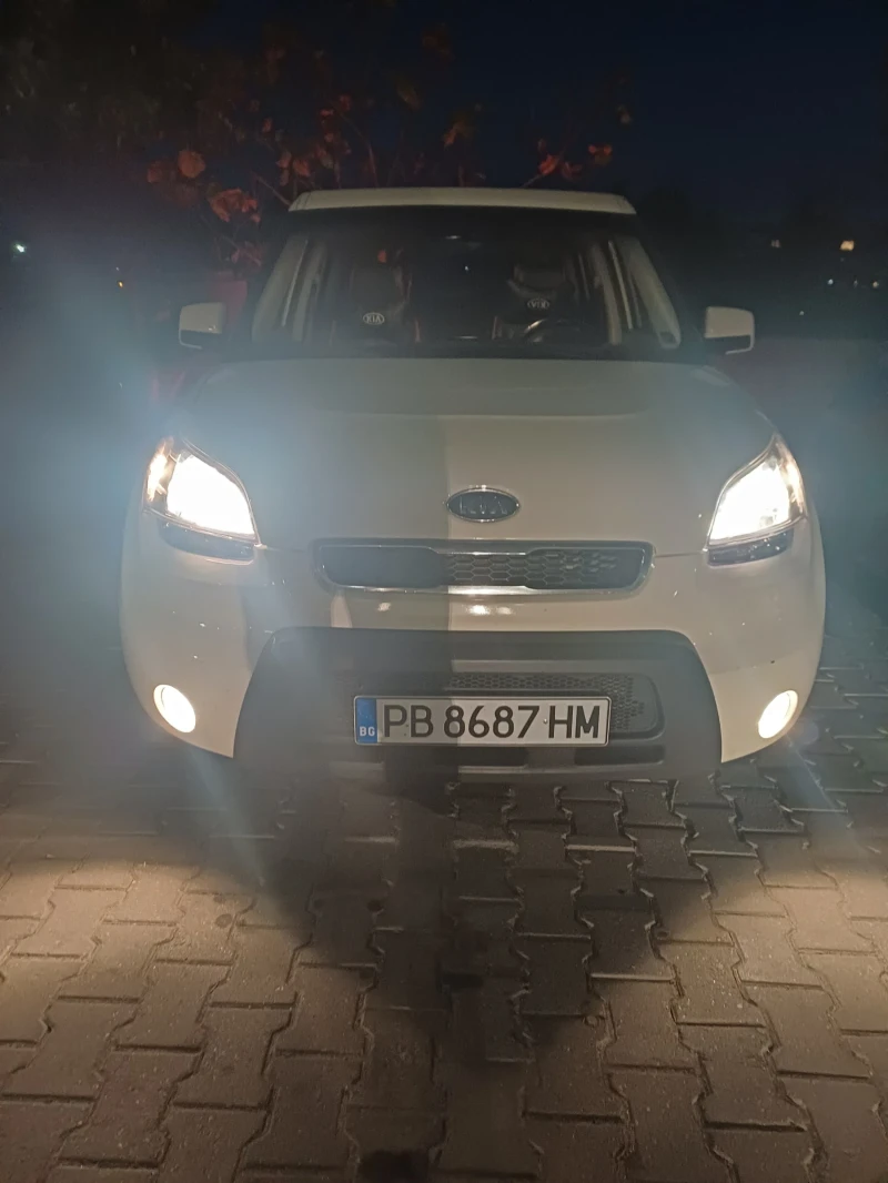 Kia Soul 1.6 CRDI, снимка 12 - Автомобили и джипове - 47885621