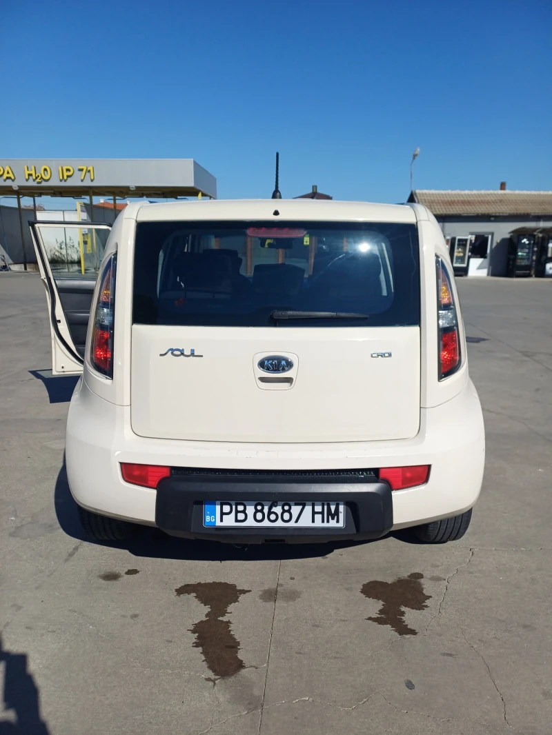 Kia Soul 1.6 CRDI, снимка 6 - Автомобили и джипове - 47885621