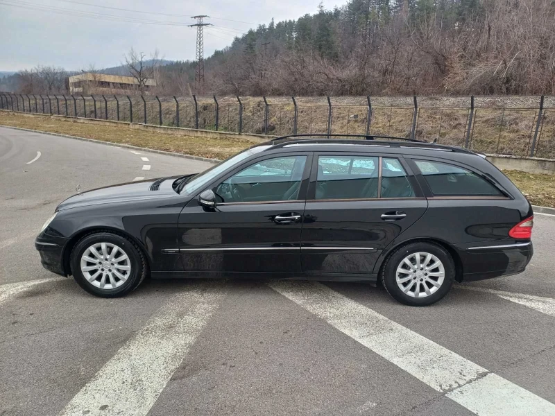 Mercedes-Benz E 220, снимка 7 - Автомобили и джипове - 49090634