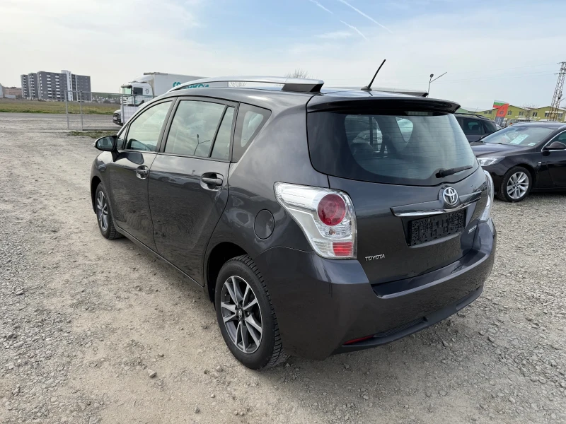 Toyota Verso 1.8 ШВЕЙЦАРИЯ, снимка 5 - Автомобили и джипове - 49520928