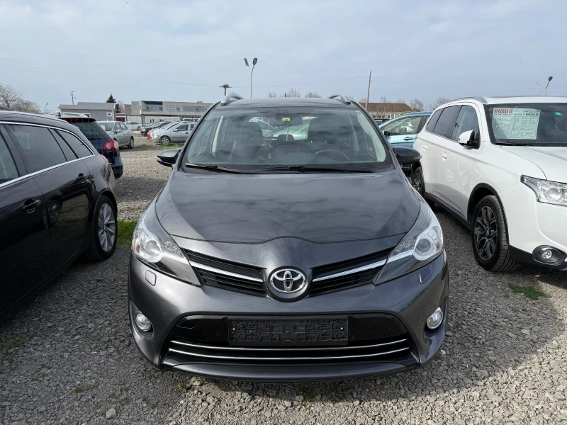 Toyota Verso 1.8 ШВЕЙЦАРИЯ, снимка 3 - Автомобили и джипове - 49520928