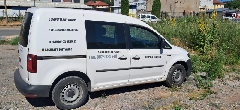 VW Caddy, снимка 4 - Автомобили и джипове - 52065559