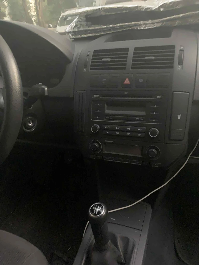 VW Polo, снимка 3 - Автомобили и джипове - 52713775