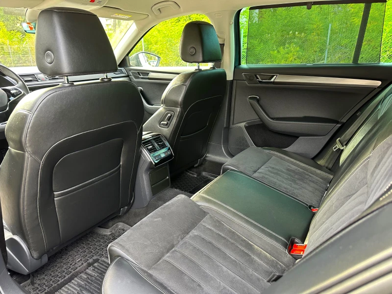 Skoda Superb 2.0 TDI / LED/ KEYLESS/ ПАМЕТ/ ПОДГРЕВ/ , снимка 15 - Автомобили и джипове - 52868468