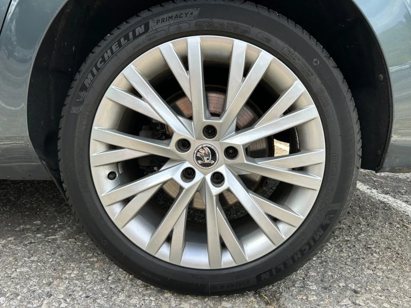 Skoda Superb 2.0 TDI / LED/ KEYLESS/ ПАМЕТ/ ПОДГРЕВ/ , снимка 8 - Автомобили и джипове - 52868468