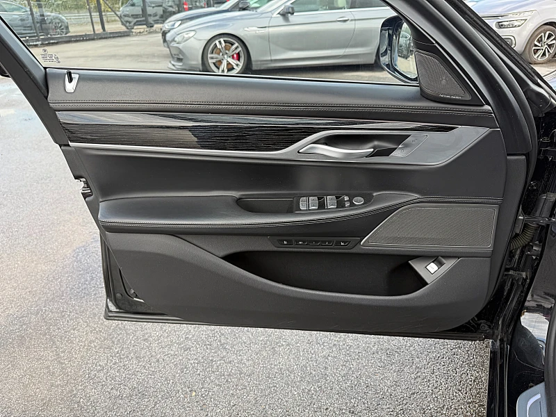 BMW 730 4x4-LAZER-ДЪЛГА БАЗА-MONITORI-HEAD UP-360KAMERI-!!, снимка 7 - Автомобили и джипове - 52121847