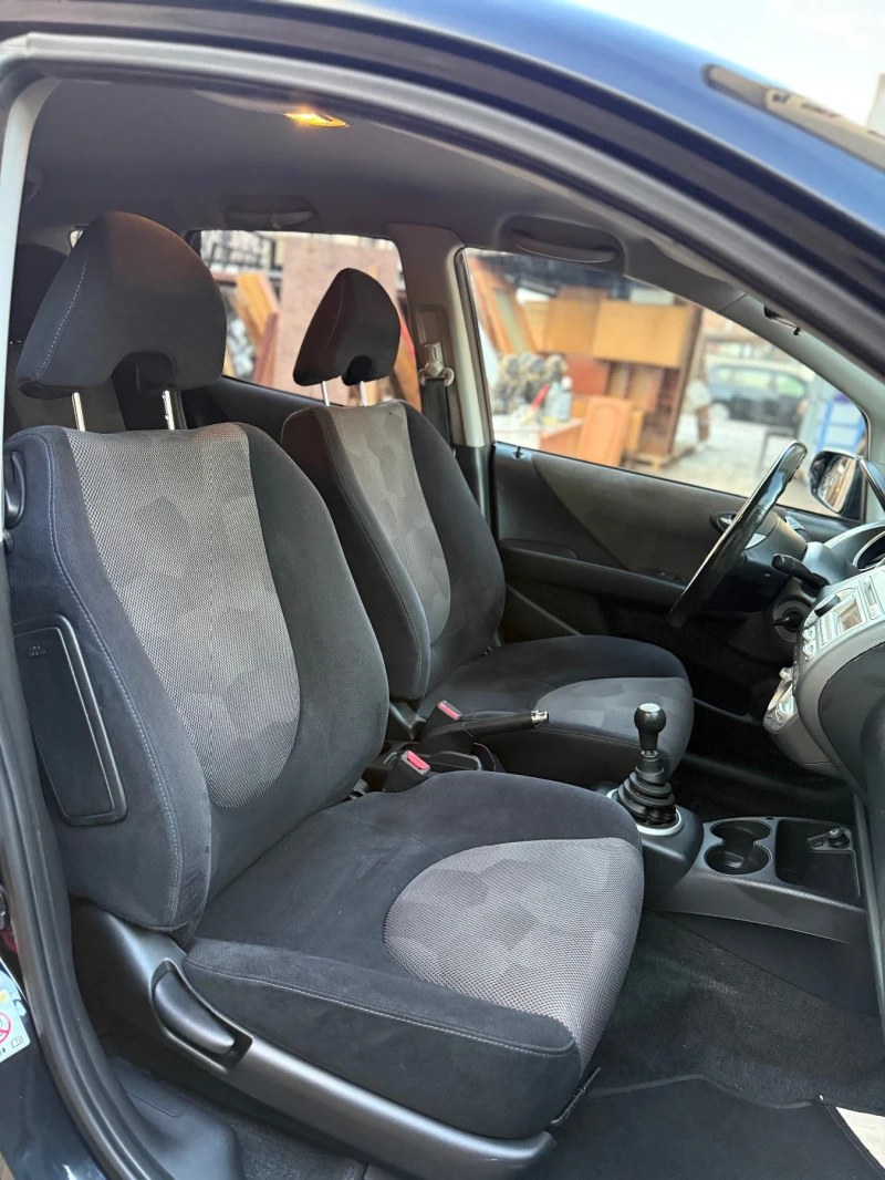 Honda Jazz 1.4i SPORT ШВЕЙЦАРИЯ 100% РЕАЛЕН ВИДЕО ЛИЗИНГ, снимка 12 - Автомобили и джипове - 52643915