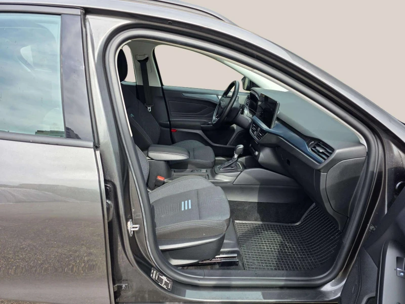 Ford Focus 1.0 EcoBoost mHEV, снимка 9 - Автомобили и джипове - 52667018