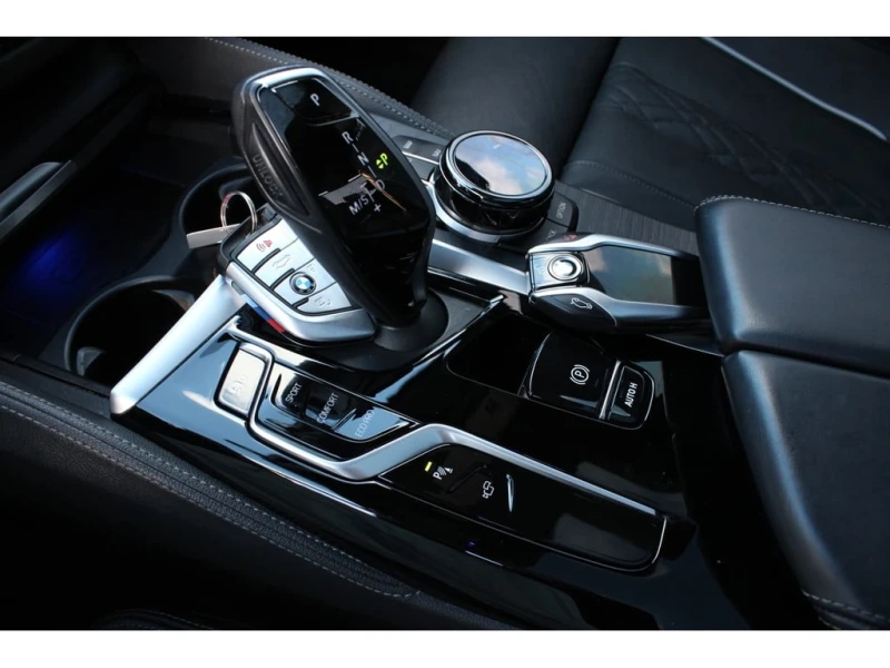 BMW 540 * 540i xDrive M PKG No Accident Massage Seats Cert, снимка 16 - Автомобили и джипове - 52828278