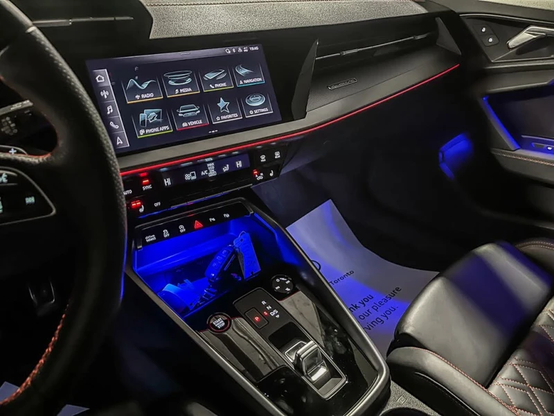 Audi S3 2.0T* quattro* Progressiv* АвтоКредит* (ЦЕНА ДО БГ, снимка 13 - Автомобили и джипове - 53235672