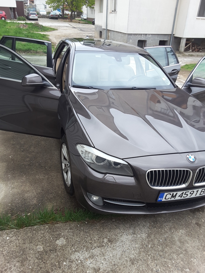 BMW 520, снимка 2 - Автомобили и джипове - 45431328