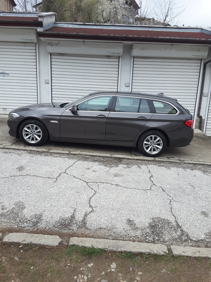 BMW 520, снимка 3 - Автомобили и джипове - 45431328