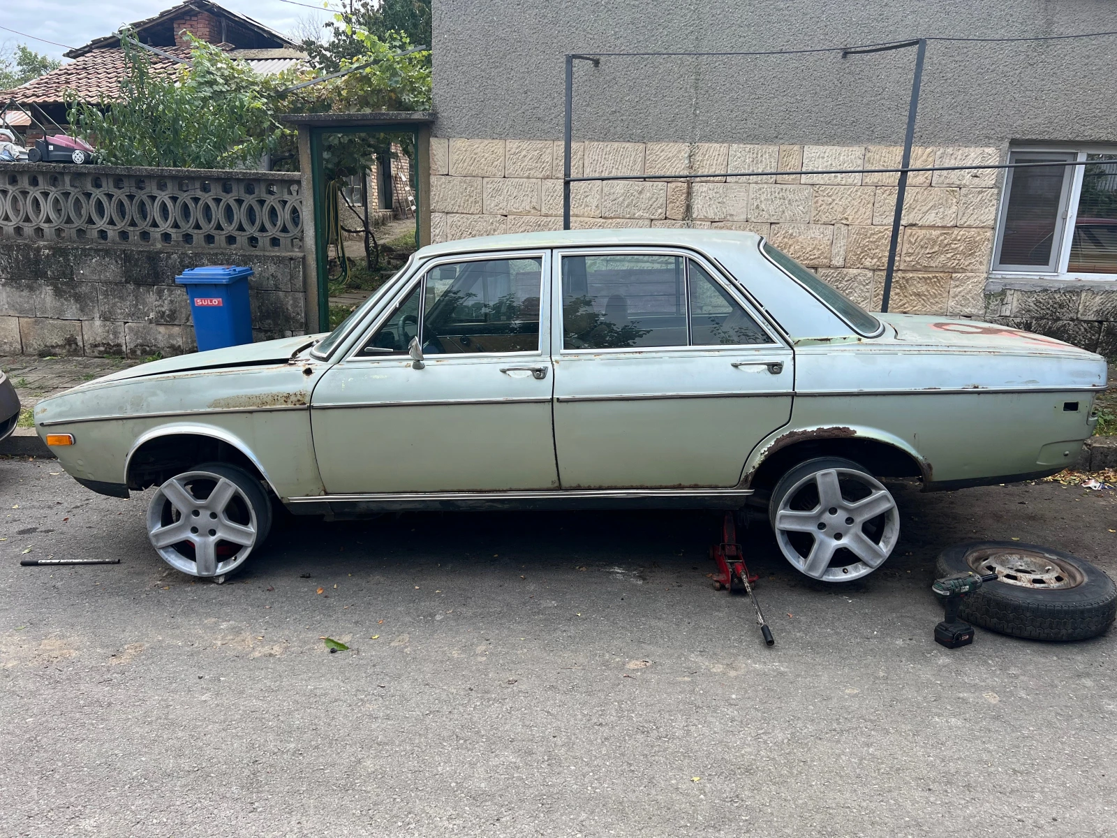 Audi 100 LS - изображение 9