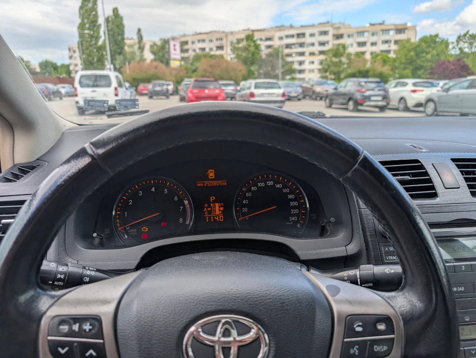 Toyota Avensis  - изображение 8