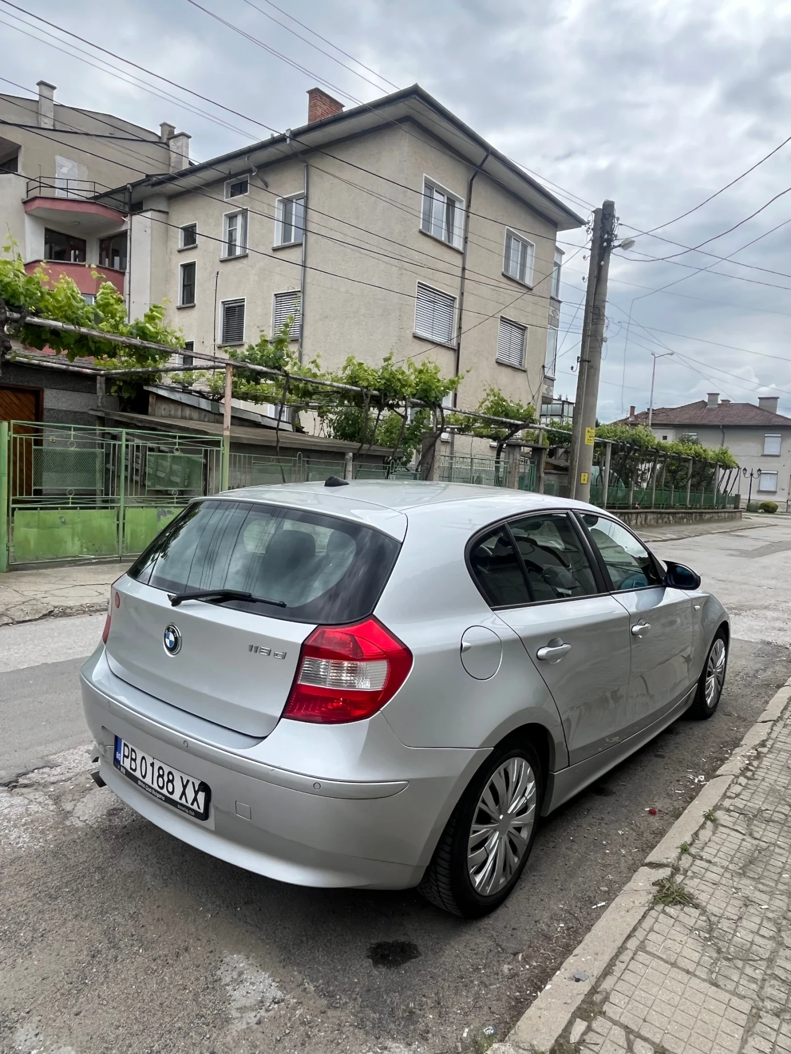 BMW 118  - изображение 9