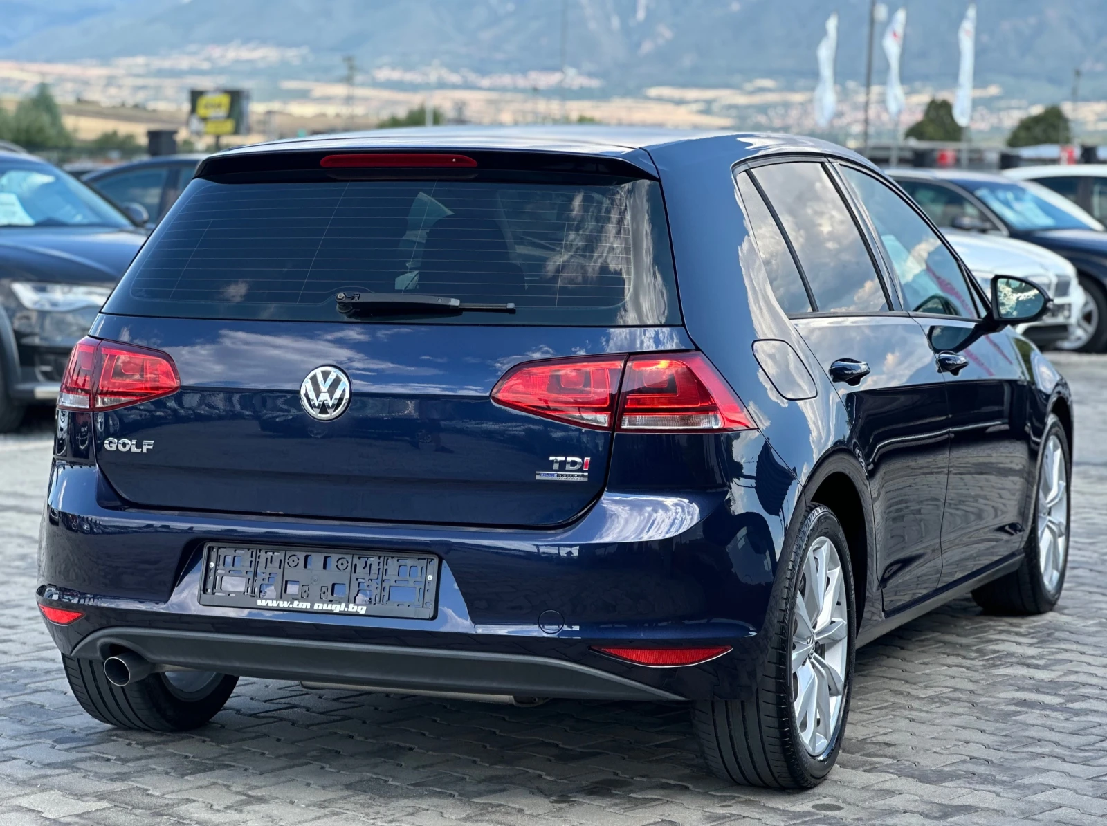 VW Golf HIGHLINE* NAVI* 1.6TDI* TOP*  - изображение 6
