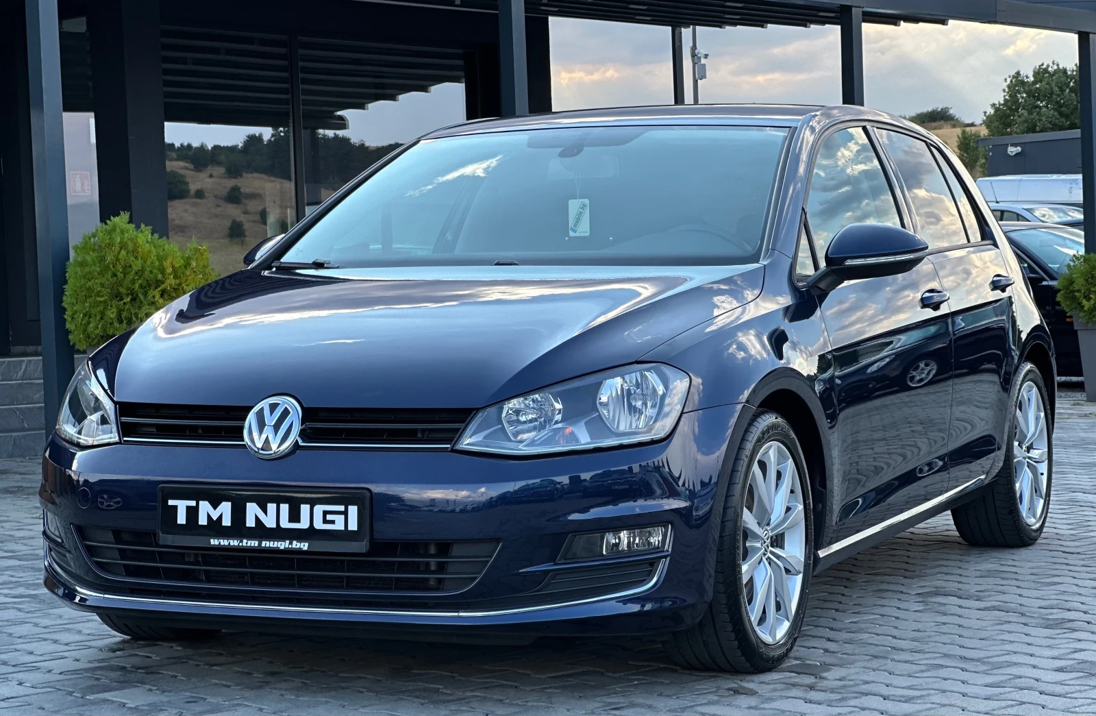 VW Golf HIGHLINE* NAVI* 1.6TDI* TOP*  - изображение 3