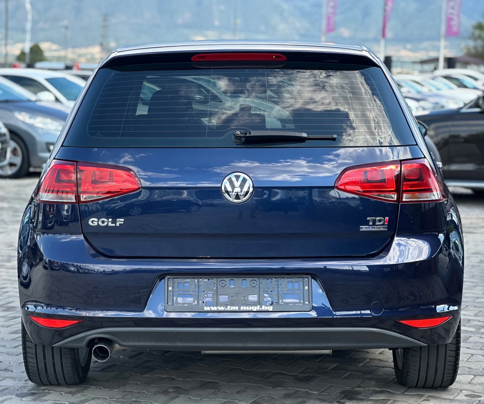 VW Golf HIGHLINE* NAVI* 1.6TDI* TOP*  - изображение 5