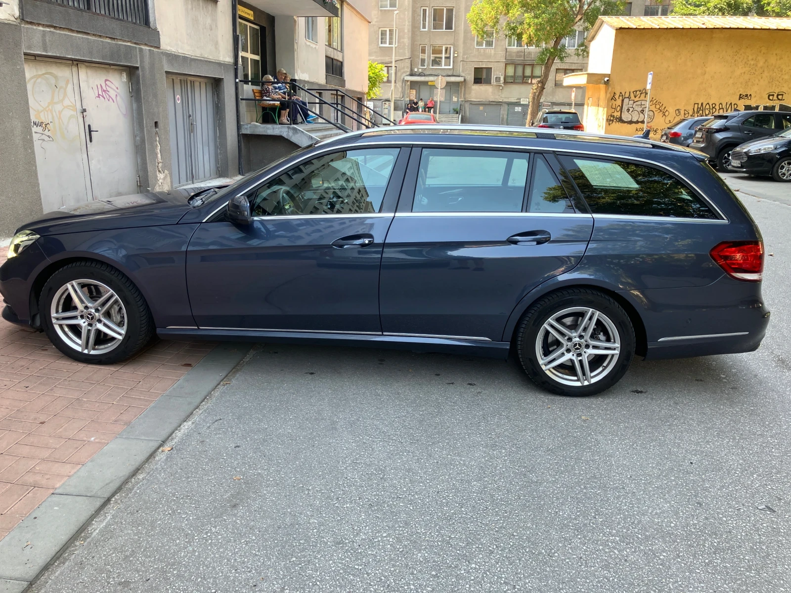 Mercedes-Benz E 400  - изображение 4
