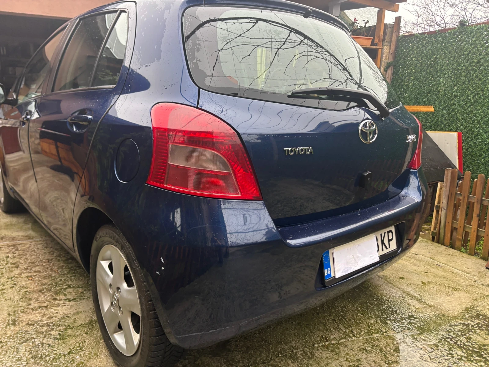 Toyota Yaris 1000 - изображение 5