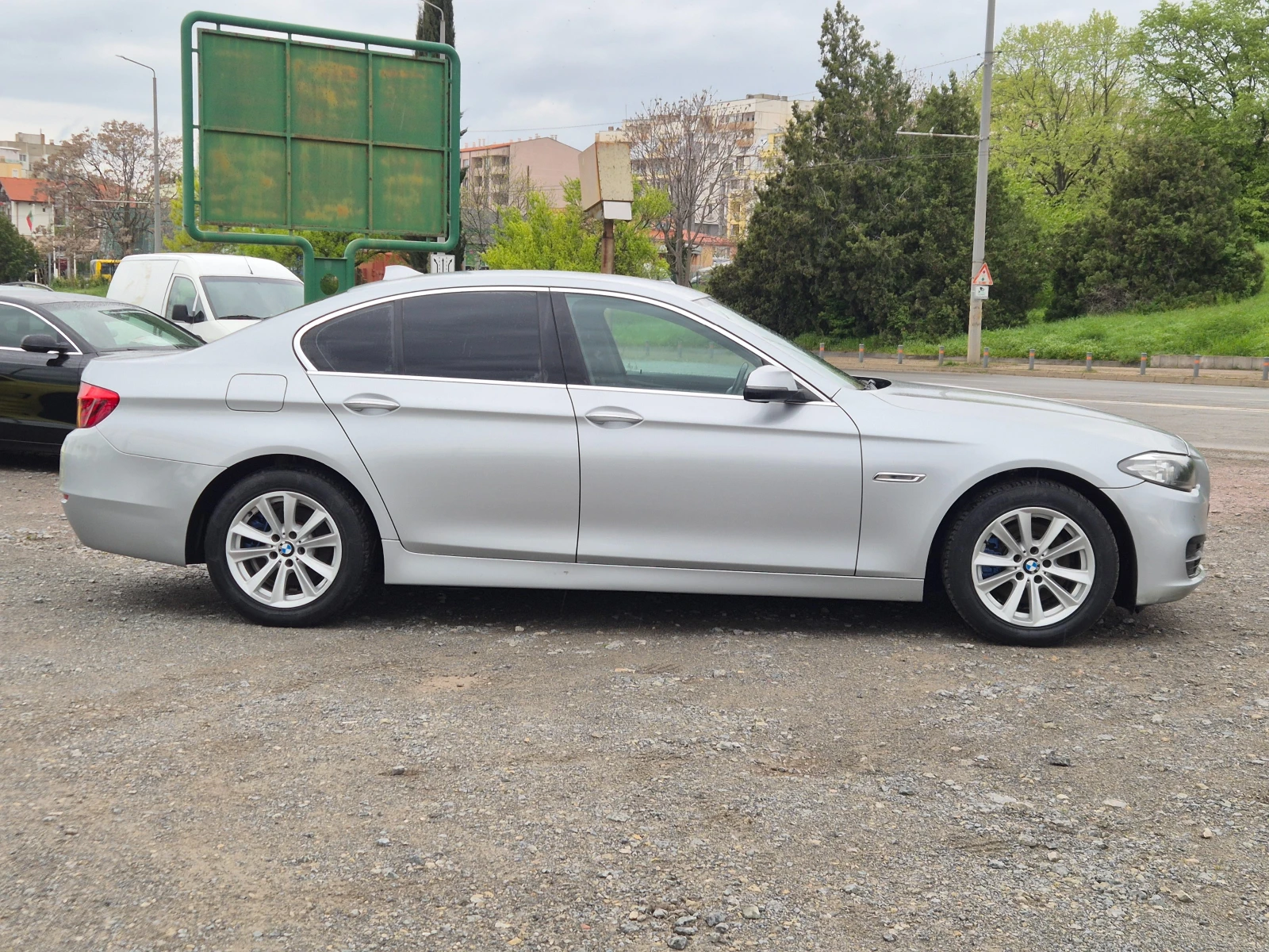 BMW 520 d, снимка 6 - Автомобили и джипове - 53556836