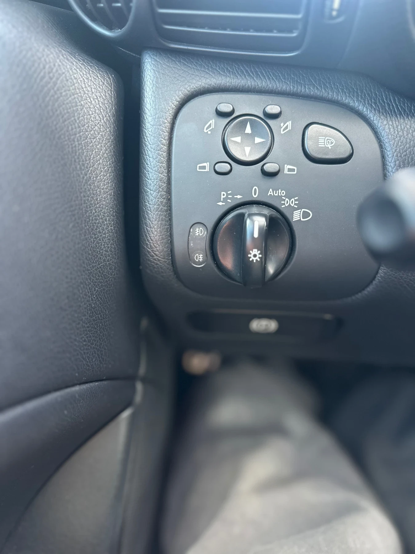 Mercedes-Benz C 230 Kompressor, снимка 9 - Автомобили и джипове - 54131474