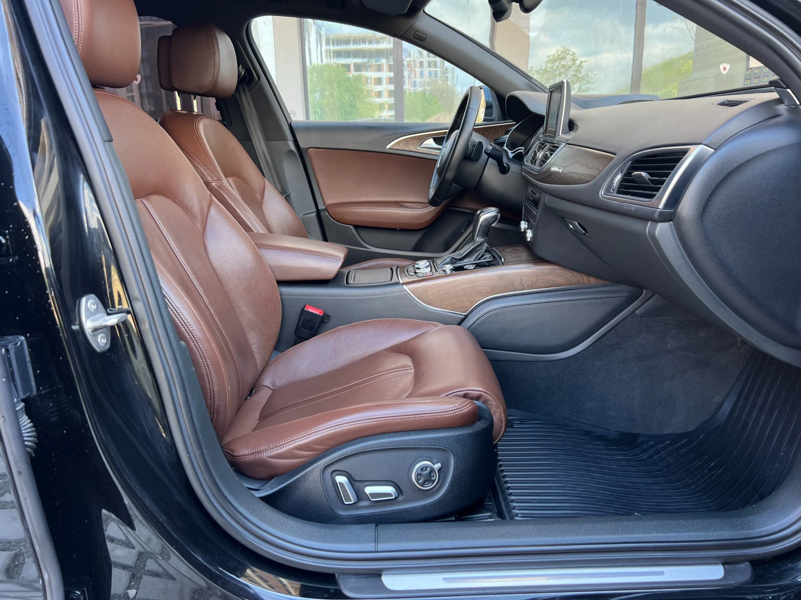 Audi A6 3.0TDI MATRIX DISTRONIC NIGHT VISION HEAD UP BOSE , снимка 15 - Автомобили и джипове - 54390128