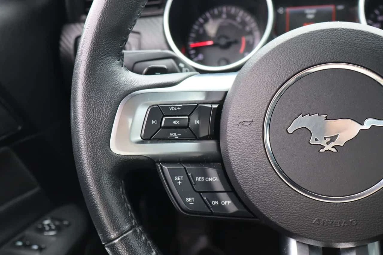 Ford Mustang * EcoBoost Coupe | No Accident | Clean Carfax * CA, снимка 10 - Автомобили и джипове - 55047575