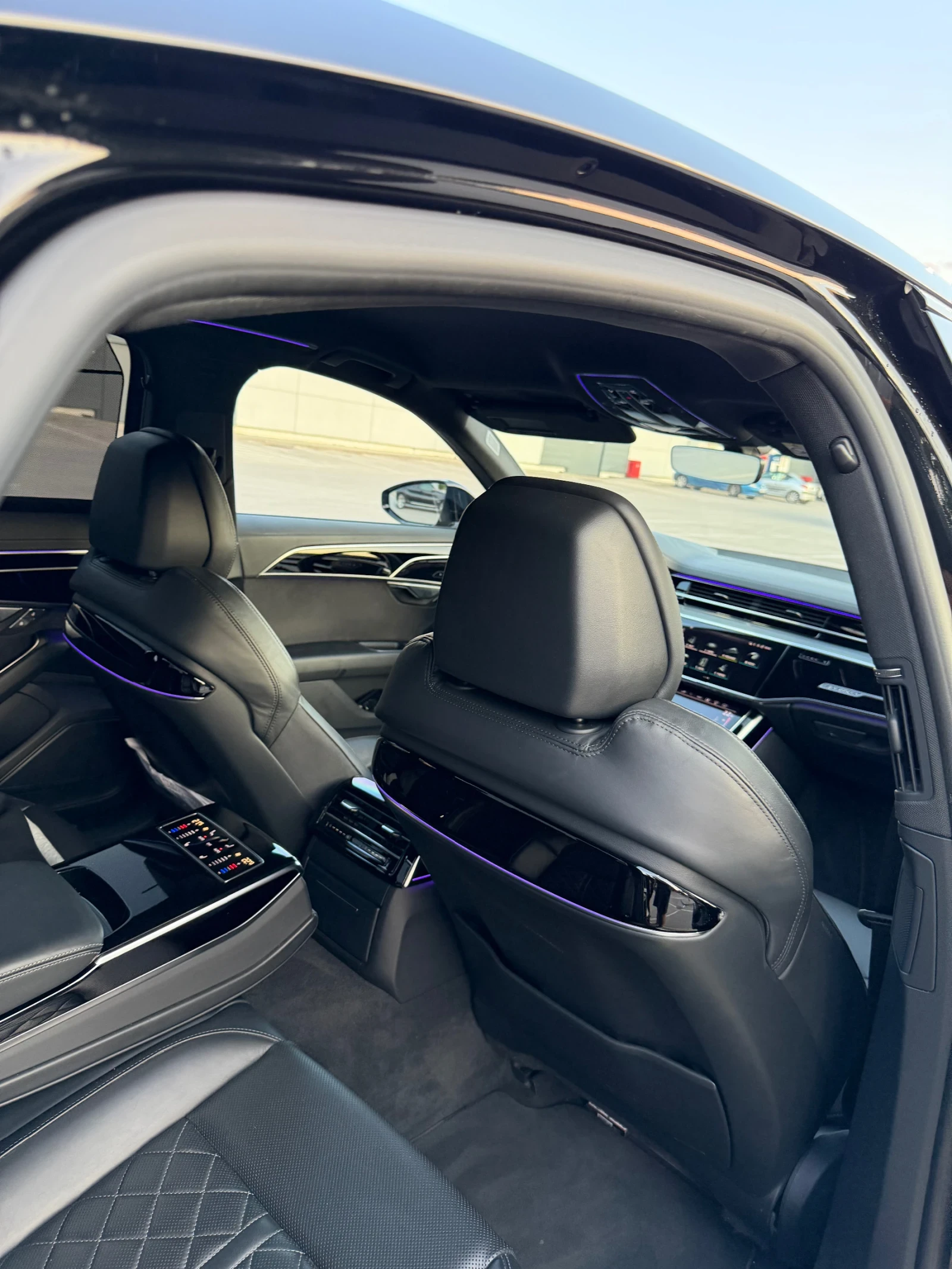 Audi A8 60 TFSIe, снимка 10 - Автомобили и джипове - 55252510