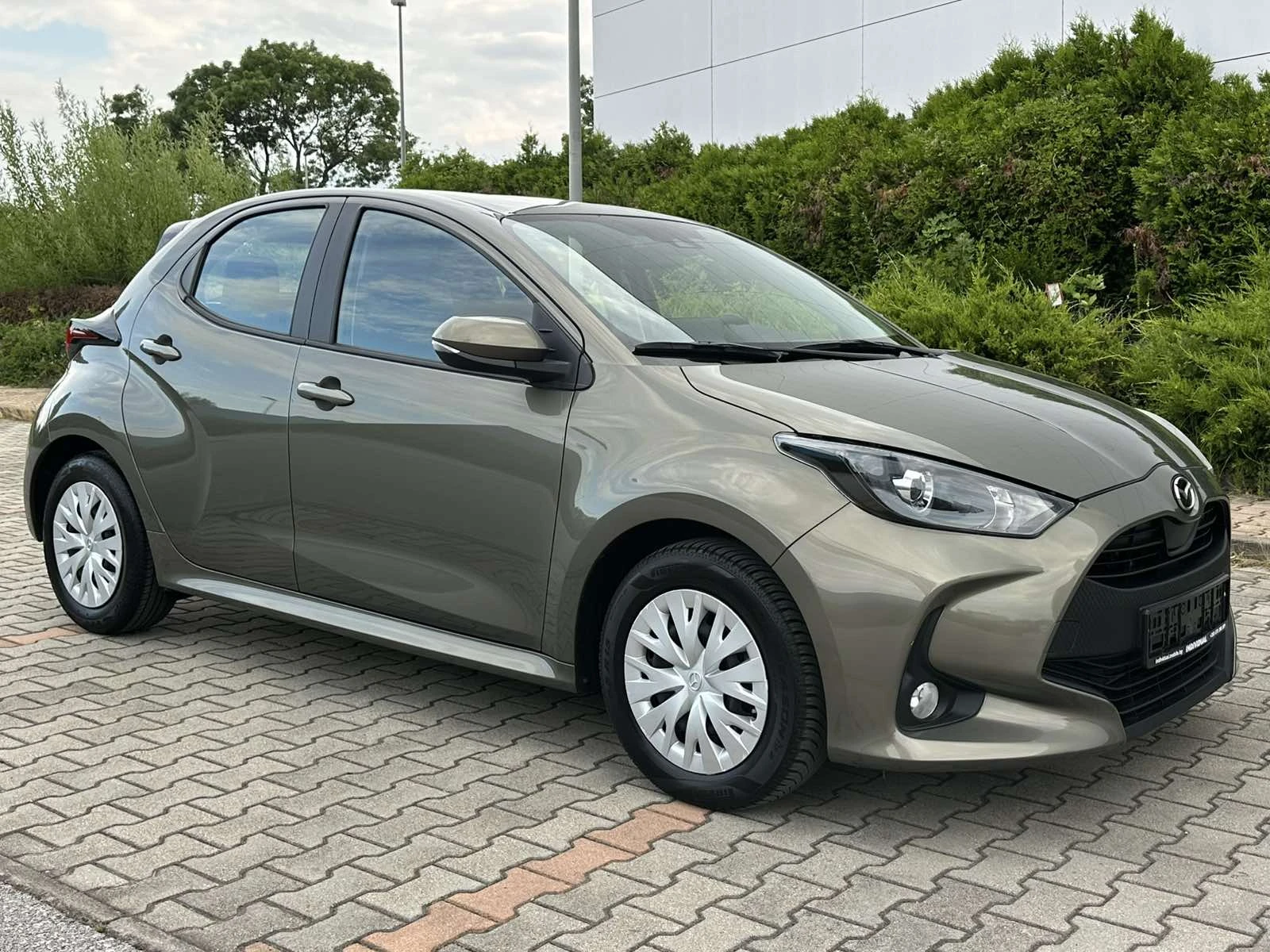 Mazda 2 1.5HYBRID/92hp/AUTOMATIC, снимка 3 - Автомобили и джипове - 55371767