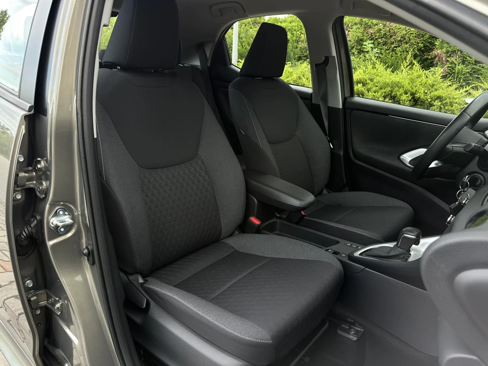 Mazda 2 1.5HYBRID/92hp/AUTOMATIC, снимка 10 - Автомобили и джипове - 55371767