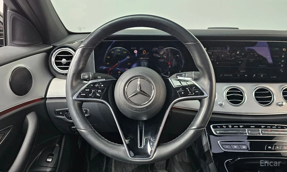 Mercedes-Benz E 250, снимка 12 - Автомобили и джипове - 55400888