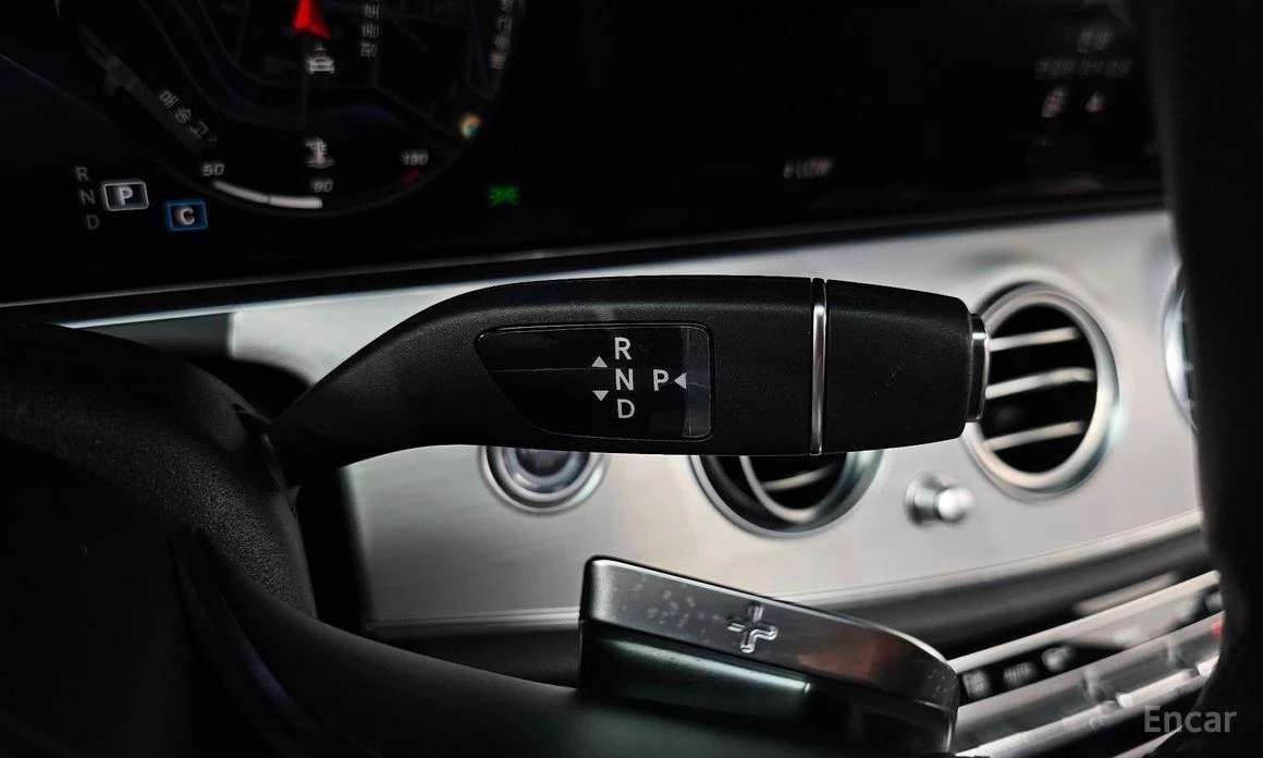 Mercedes-Benz E 250, снимка 9 - Автомобили и джипове - 55400888