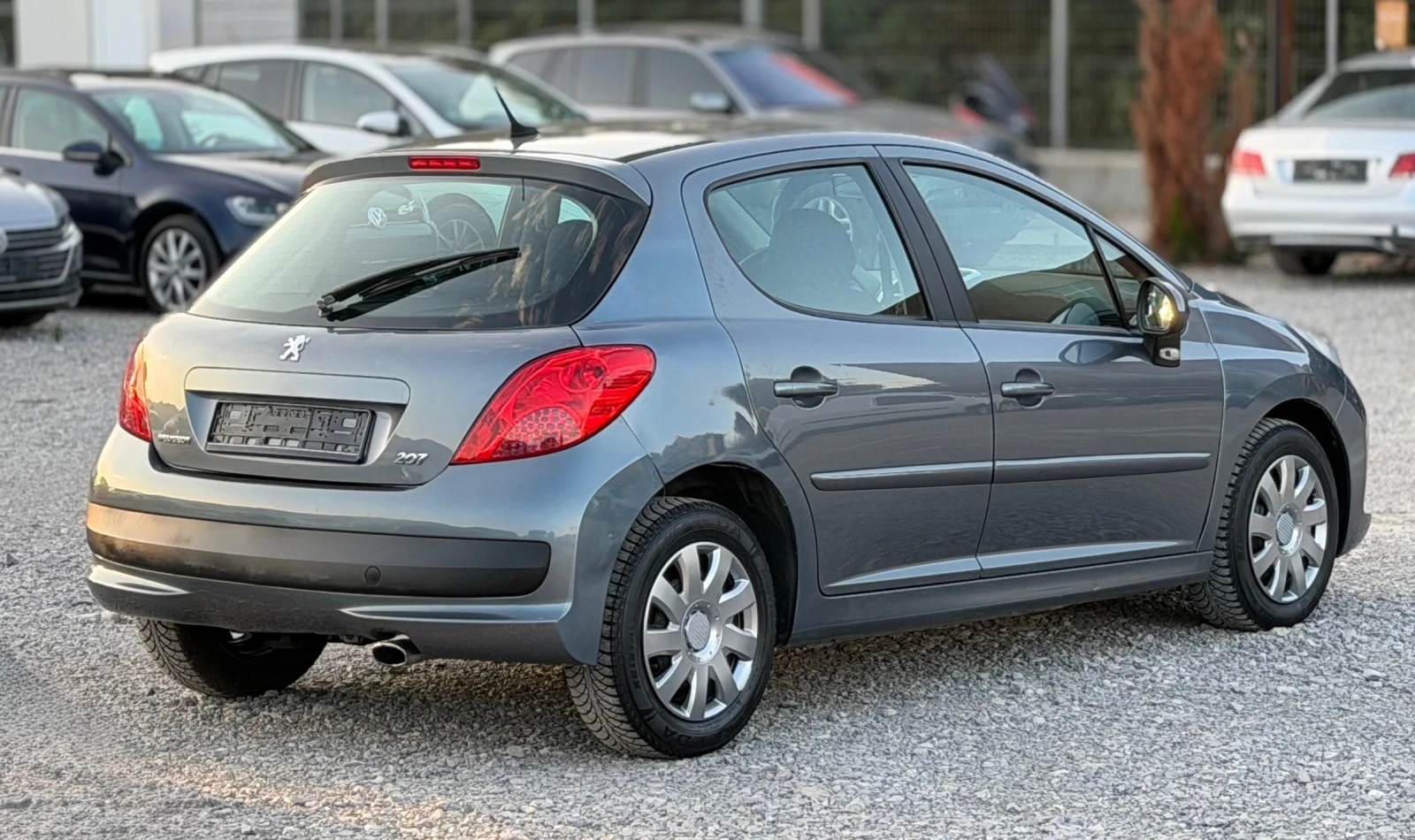 Peugeot 207 1.6HDi 90к.с * КЛИМАТРОНИК* , снимка 6 - Автомобили и джипове - 55543250