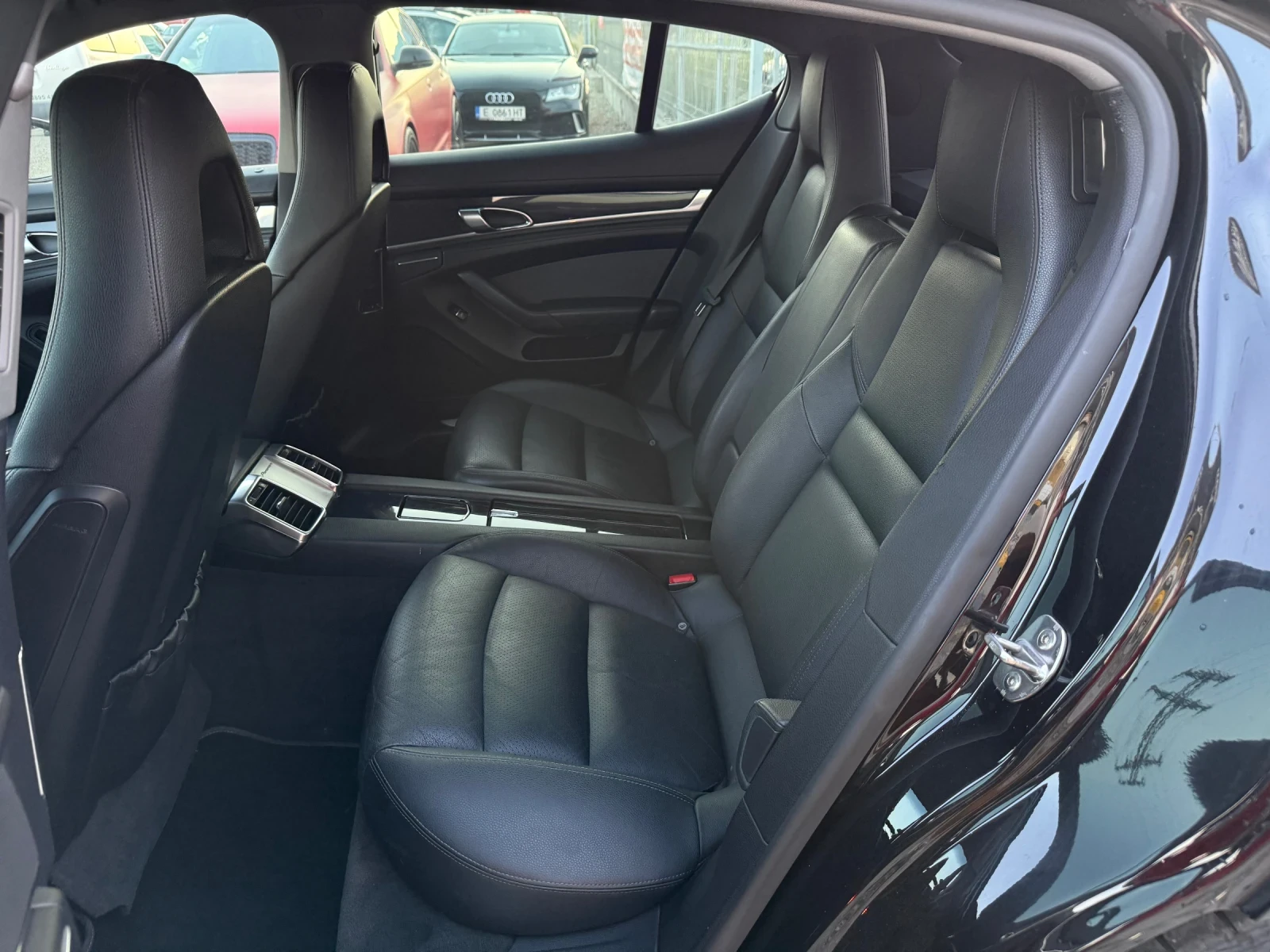 Porsche Panamera, снимка 10 - Автомобили и джипове - 55735906
