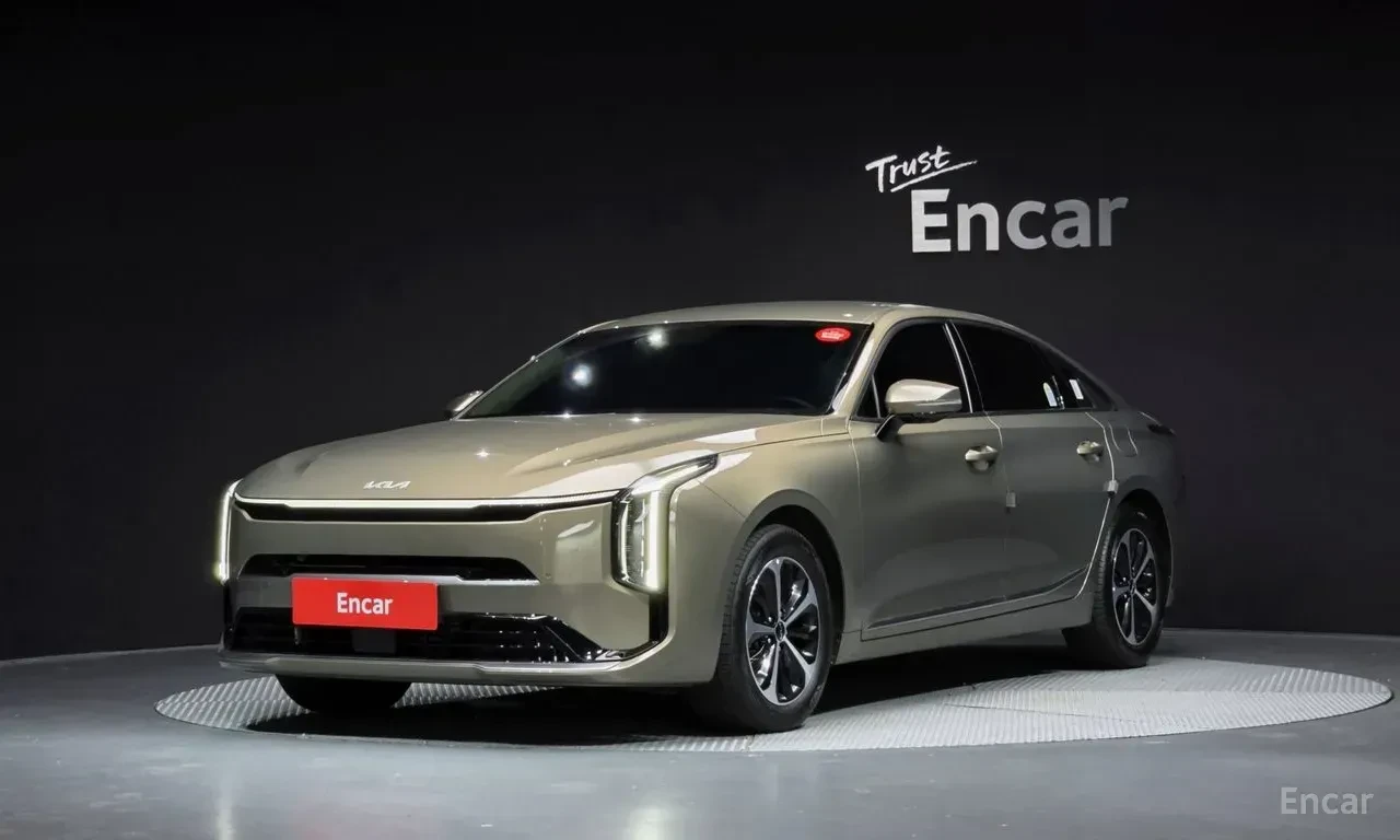 Kia K8 HYBRID* NOBLESSE* ОБДУХВАНЕ* ДИСТРОНИК* 360КАМЕРА