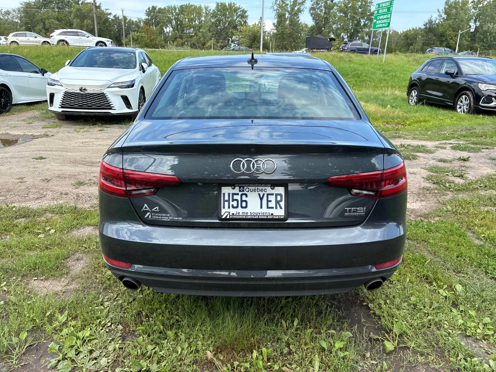 Audi A4  Komfort / CARFAX / АВТОКРЕДИТ , снимка 17 - Автомобили и джипове - 55842246