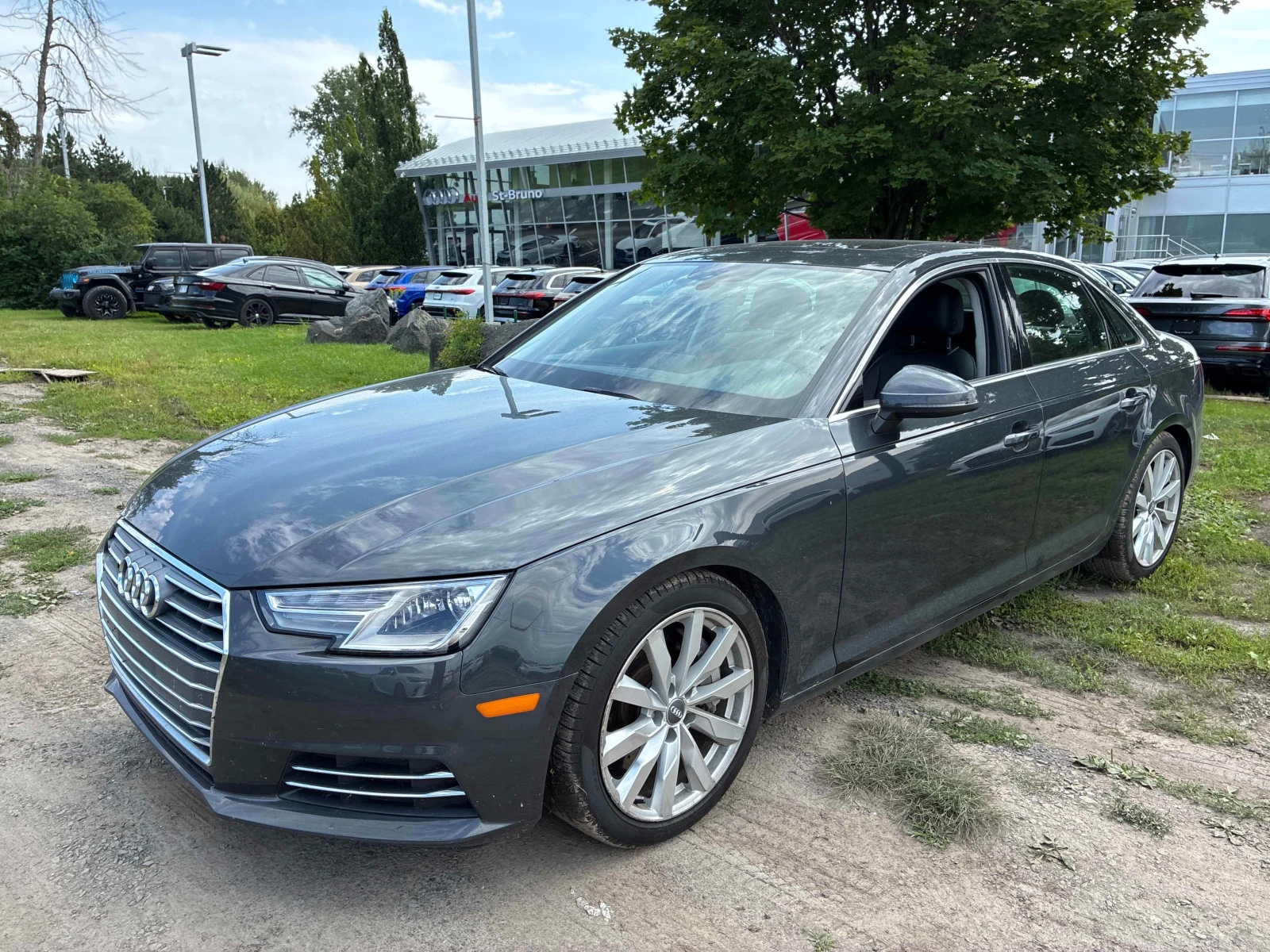 Audi A4  Komfort / CARFAX / АВТОКРЕДИТ , снимка 14 - Автомобили и джипове - 55842246