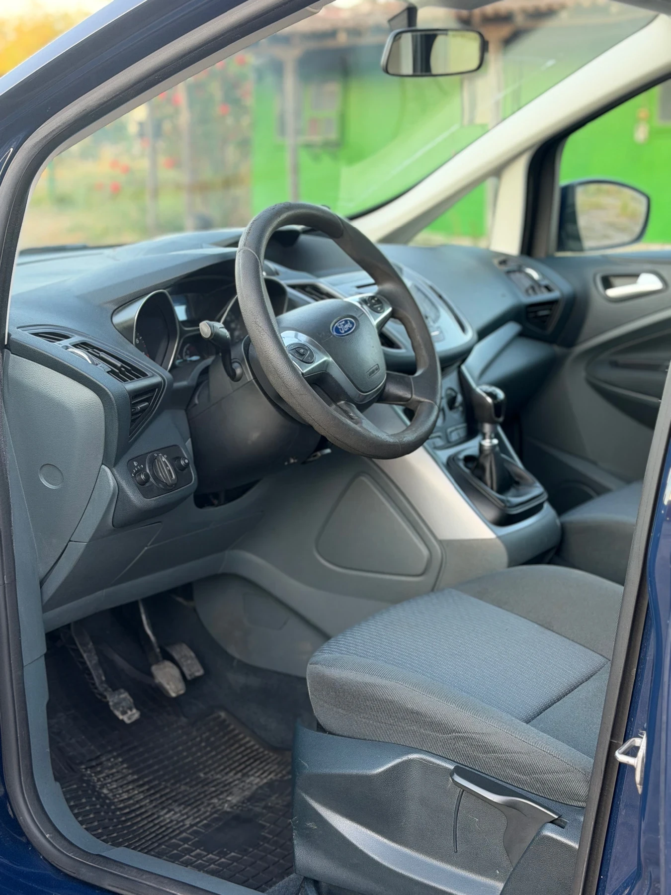 Ford Grand C-Max 100 к.с * Бензин, снимка 8 - Автомобили и джипове - 55947812