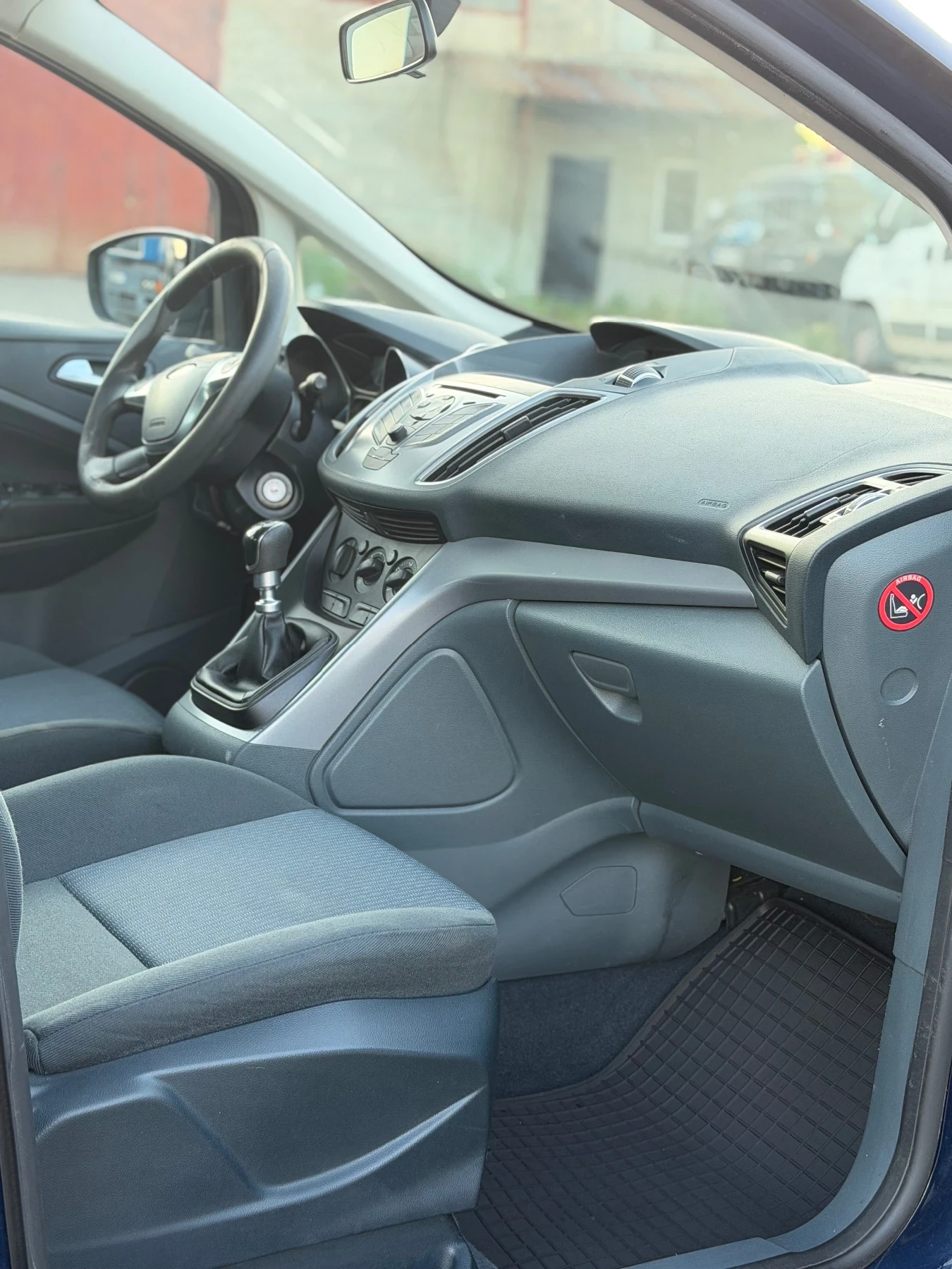 Ford Grand C-Max 100 к.с * Бензин, снимка 10 - Автомобили и джипове - 55947812