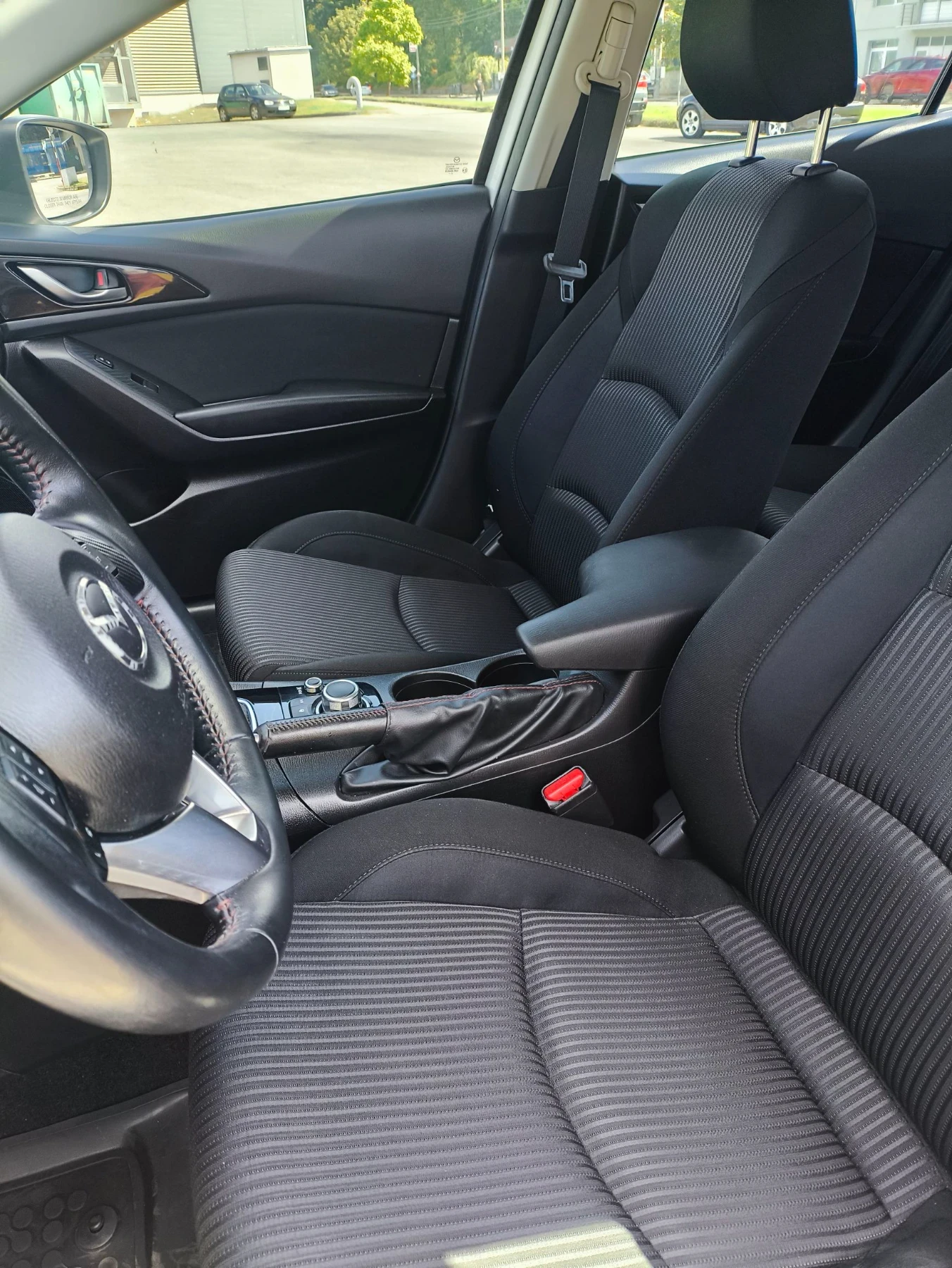 Mazda 3 Sky active , снимка 7 - Автомобили и джипове - 56058260