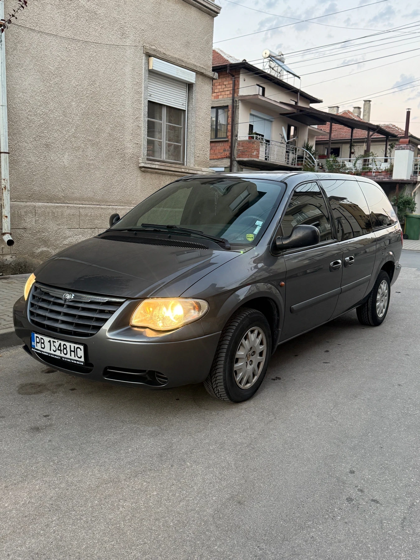 Chrysler Voyager 2, 8    150кс 6+ 1, снимка 3 - Автомобили и джипове - 56166061