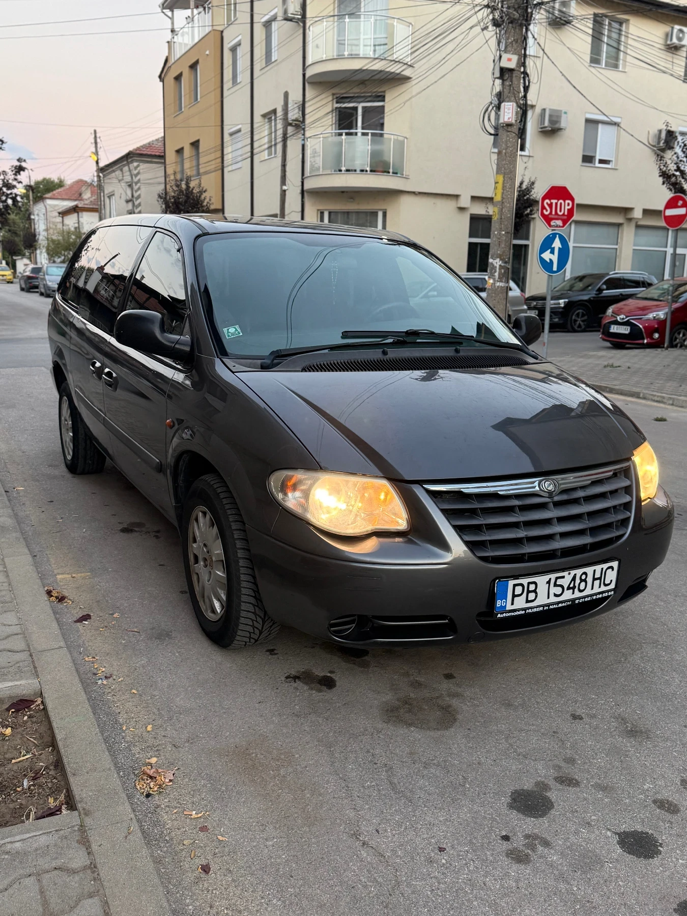 Chrysler Voyager 2, 8    150кс 6+ 1, снимка 2 - Автомобили и джипове - 56166061