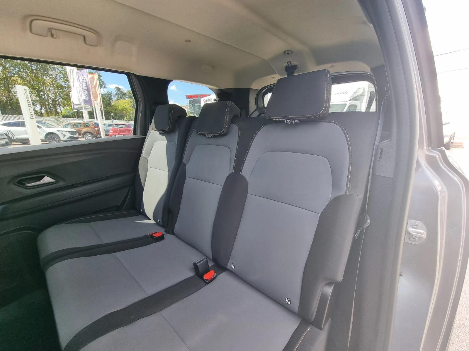 Dacia Jogger ECO-G 100, снимка 13 - Автомобили и джипове - 56359217
