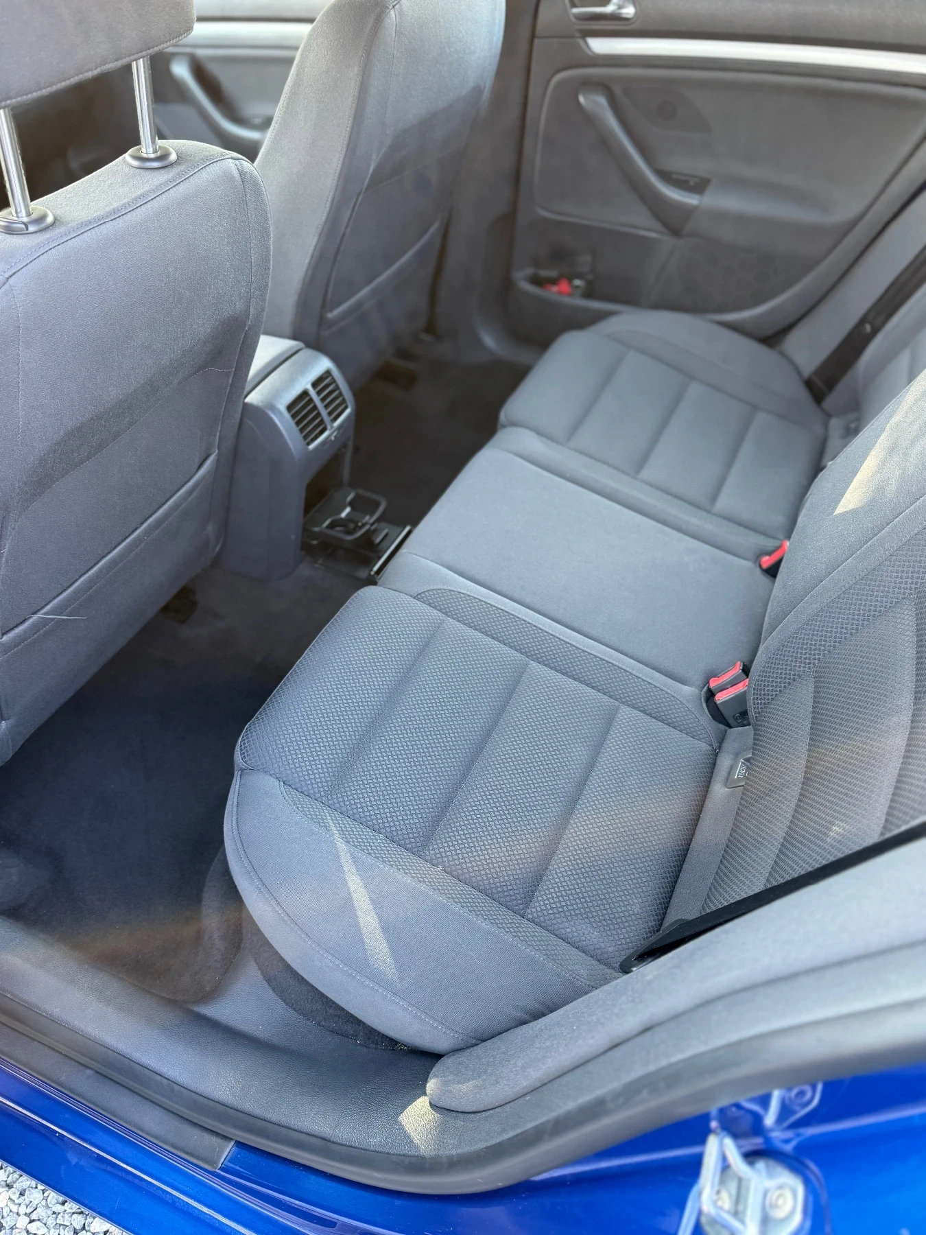 VW Golf 2.0TDI, снимка 9 - Автомобили и джипове - 56383965