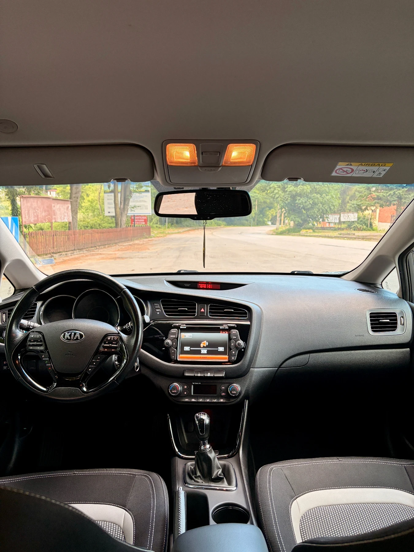 Kia Ceed 1.6GDi Business, снимка 14 - Автомобили и джипове - 56584585